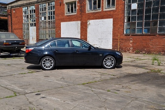 BMW 530i.jpg