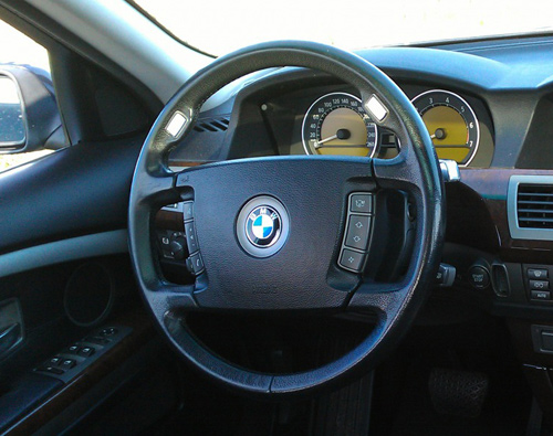 bmw-e65-volant-predFL.jpg